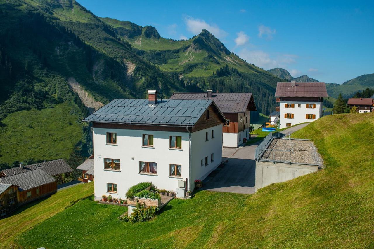 Haus Furka Hotel Damüls Eksteriør billede