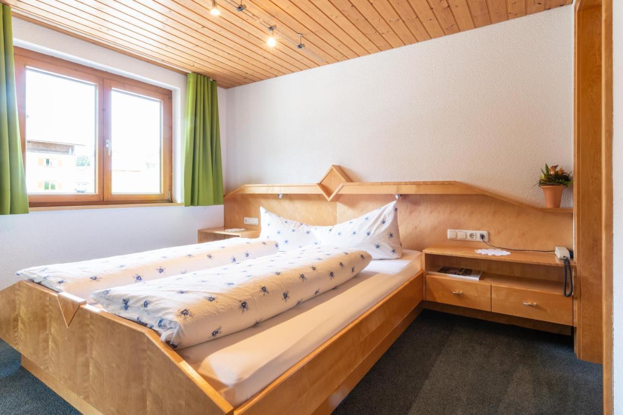 Haus Furka Hotel Damüls Eksteriør billede