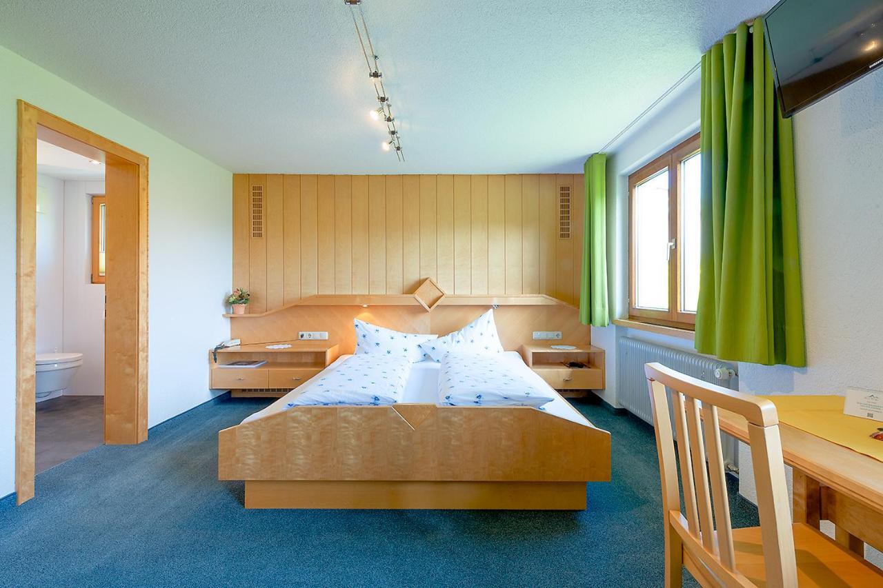 Haus Furka Hotel Damüls Eksteriør billede