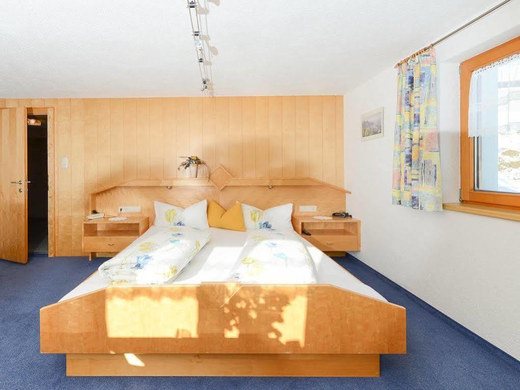 Haus Furka Hotel Damüls Eksteriør billede